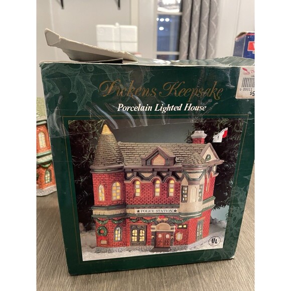 Dickens Collectables Towne Series Police Station with Cord and Original Box 1994 - Picture 6 of 12